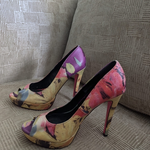 Betsey Johnson floral platform Heal Size 7M Women's - Picture 6 of 10